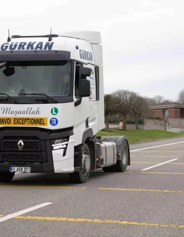 Renault-Trucks_Gu-rkan-Ulusla-rarası-Nakliyat_Görsel-3