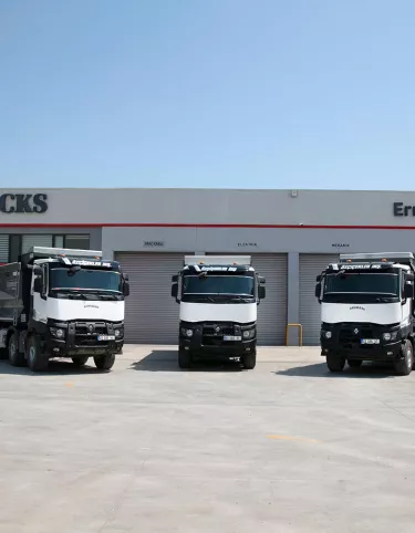 Renault-Trucks_Özçiçek-İnşaat_Teslimat_Görsel-4